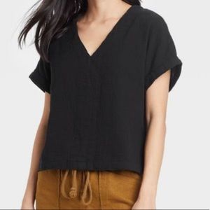 Short Sleeve V-neck Blouse, M, Target-University Thread